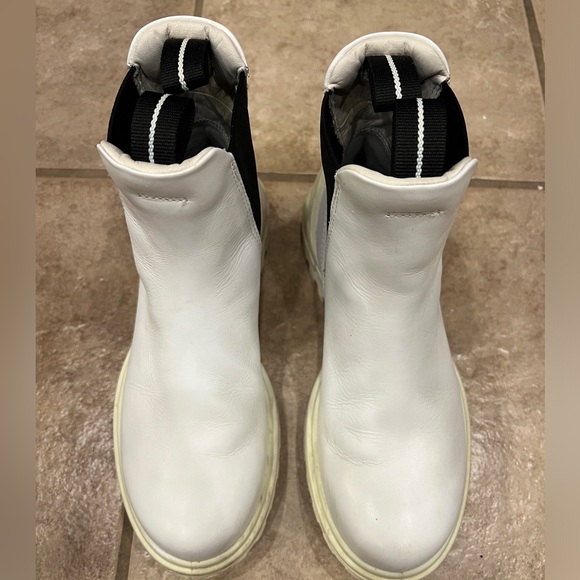 Ecco Size 38 Boots - Picture 1 of 5